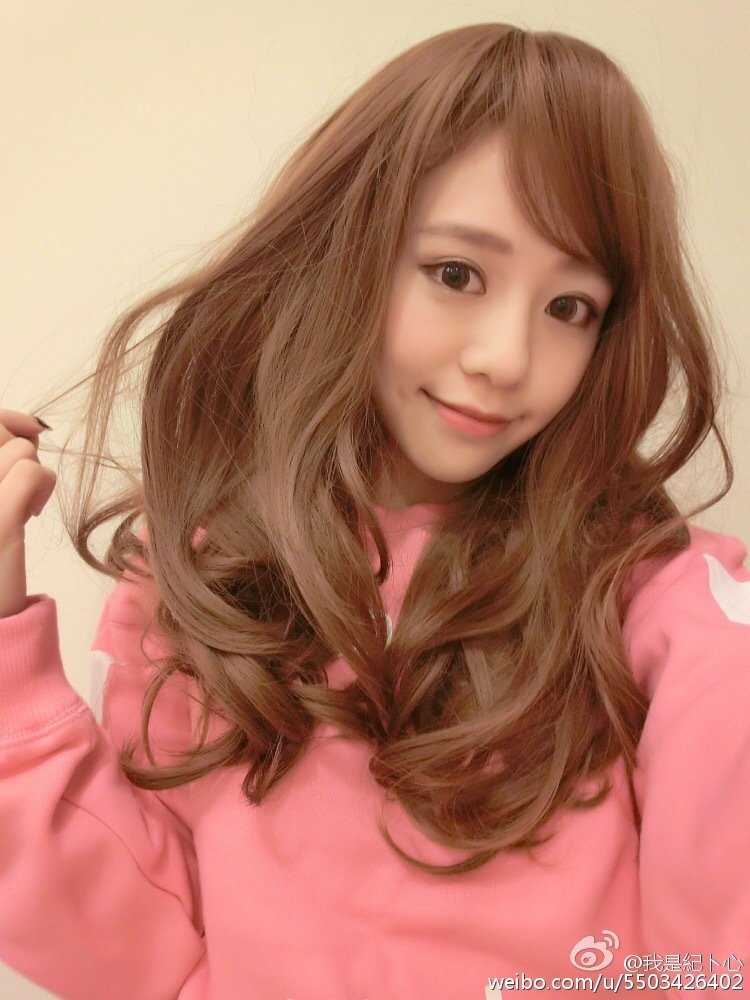 最新台湾中学生女神纪卜心清纯壁纸