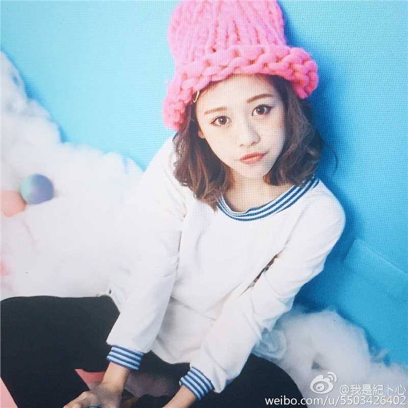 最新台湾中学生女神纪卜心清纯壁纸