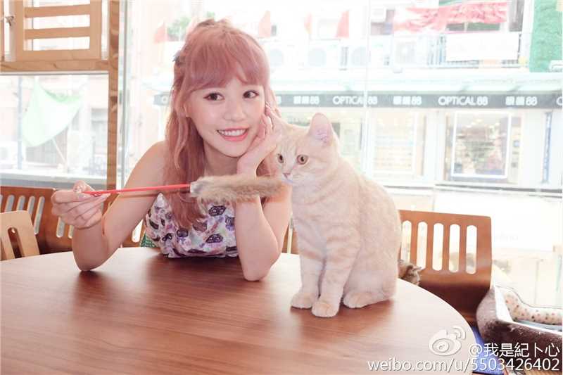 最新台湾中学生女神纪卜心清纯壁纸