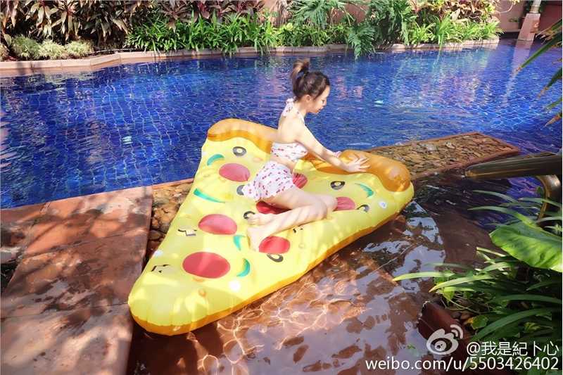 最新台湾中学生女神纪卜心清纯壁纸