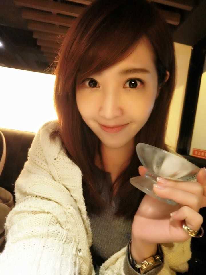 优质台湾美女主播黄若薇Vivi清纯图片