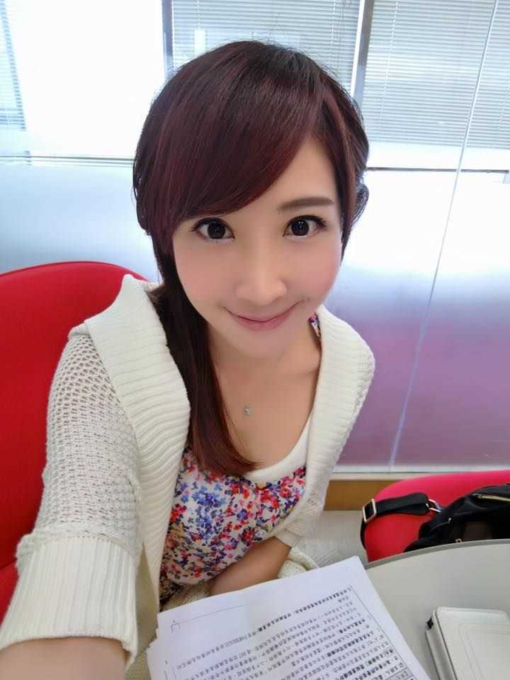 优质台湾美女主播黄若薇Vivi清纯图片
