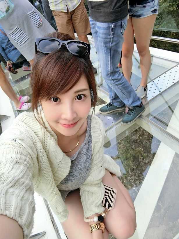 优质台湾美女主播黄若薇Vivi清纯图片