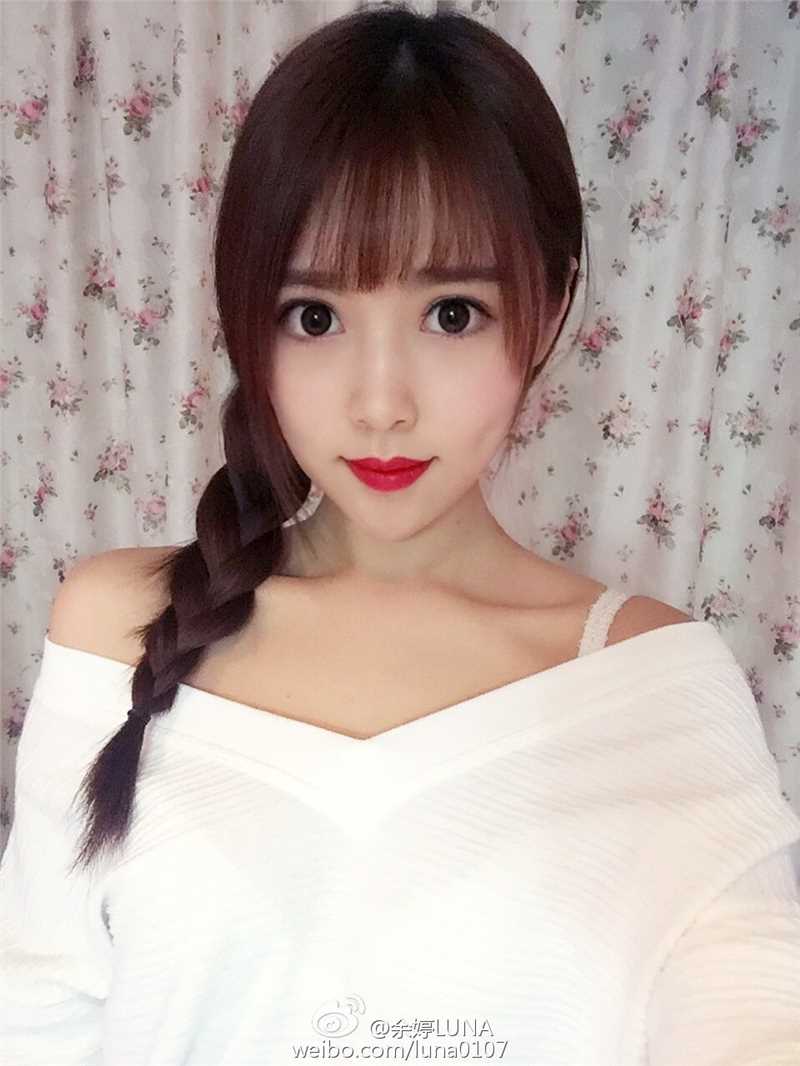 高清清纯美女校花余婷luna微博图集