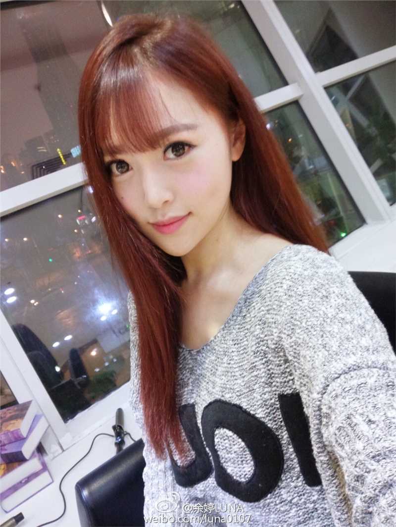 高清清纯美女校花余婷luna微博图集