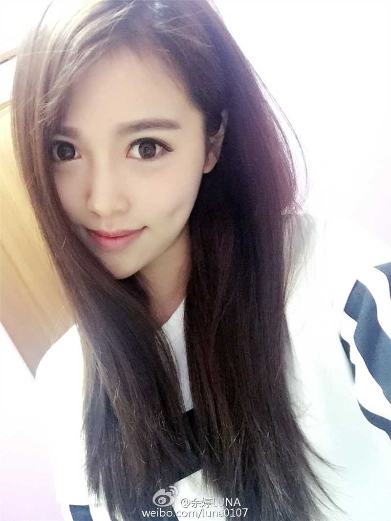 高清清纯美女校花余婷luna微博图集