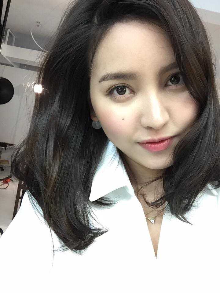 最全台湾美女模特方薆甯私房清纯相册