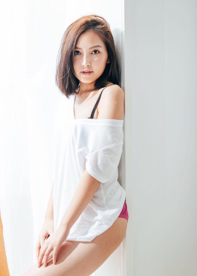 最全台湾美女模特方薆甯私房清纯相册