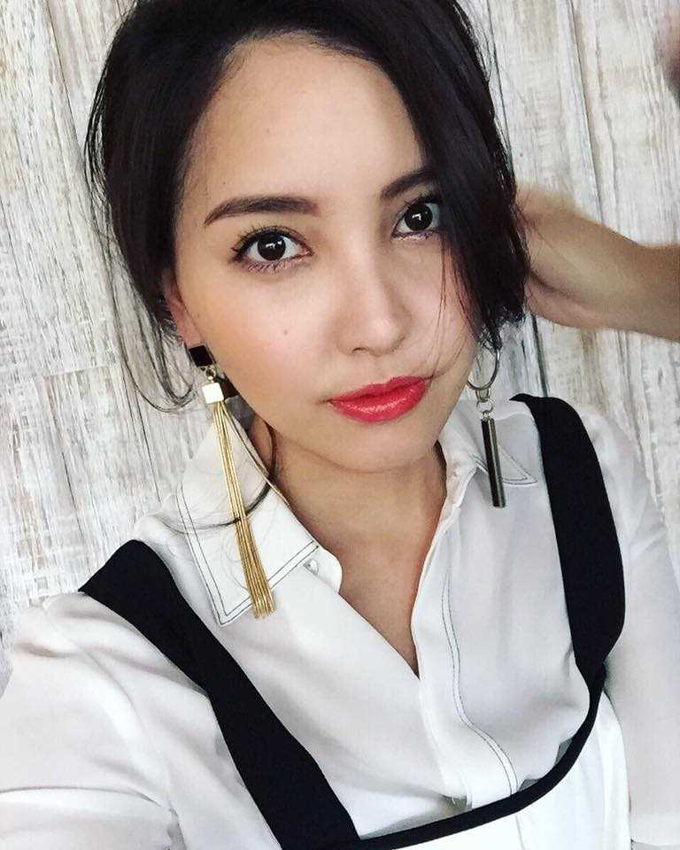 最全台湾美女模特方薆甯私房清纯相册