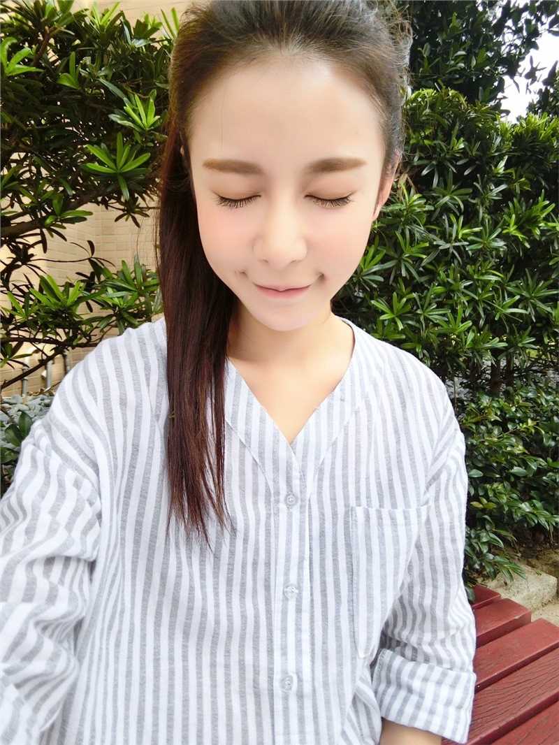 网拍女神陈滢安清纯图集