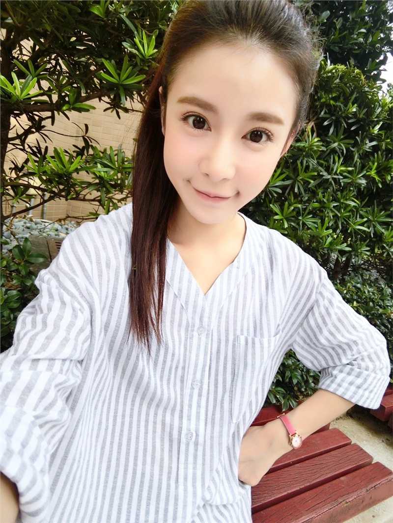 网拍女神陈滢安清纯图集