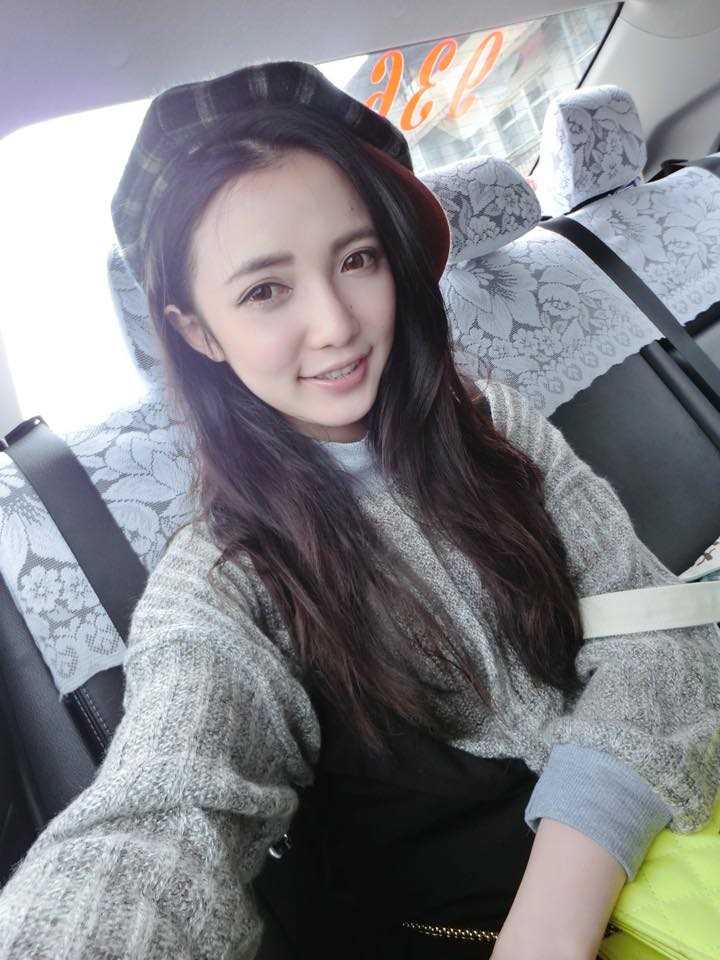 高清网拍模特美女杨君怡清纯摄影图集