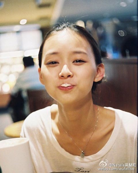 最新台湾网拍模特吴斐莉Natalie清纯摄影图集