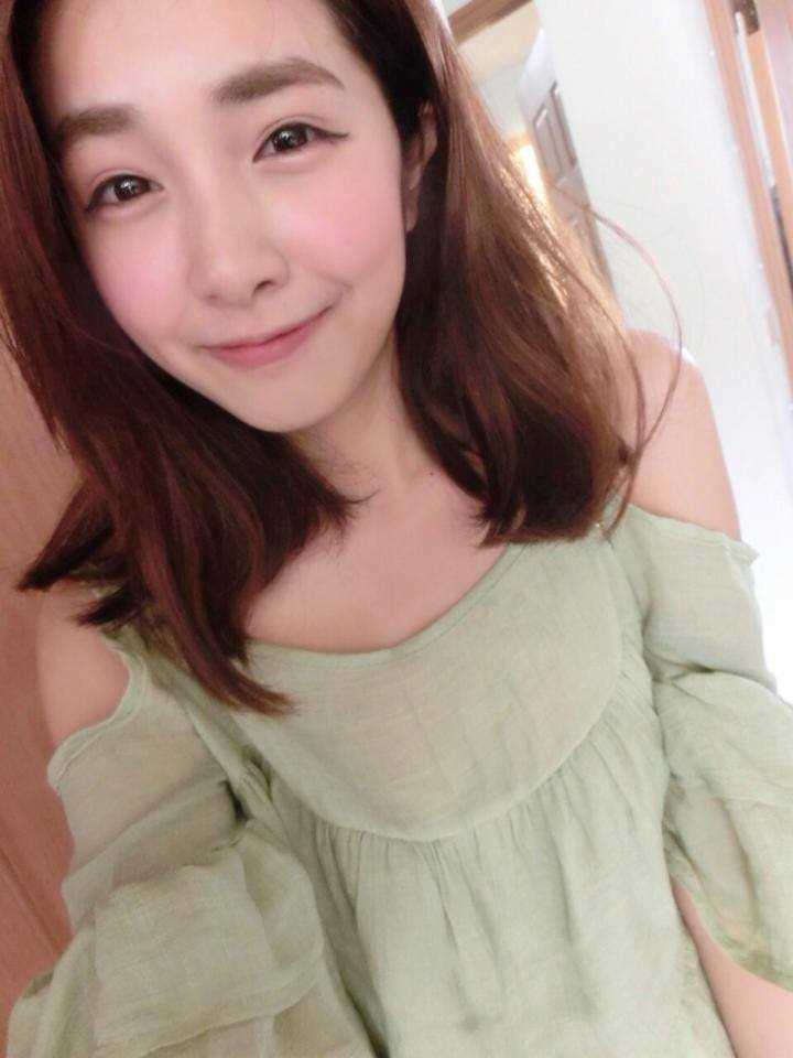 精选台湾人气模特陈佳瑜Fifi清纯图册