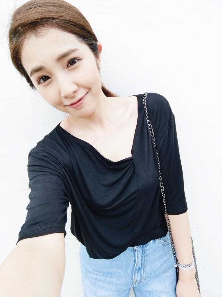 精选台湾人气模特陈佳瑜Fifi清纯图册