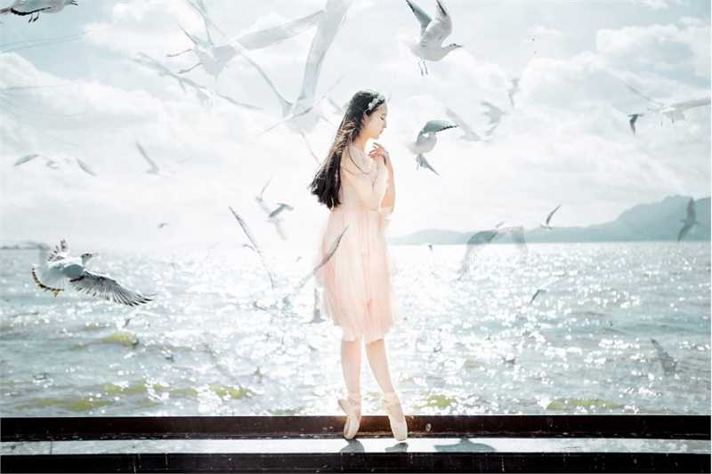 最新清纯干净的芭蕾舞少女清新脱俗照壁纸