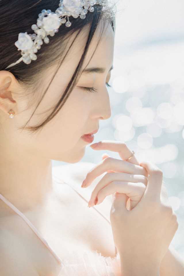 最新清纯干净的芭蕾舞少女清新脱俗照壁纸