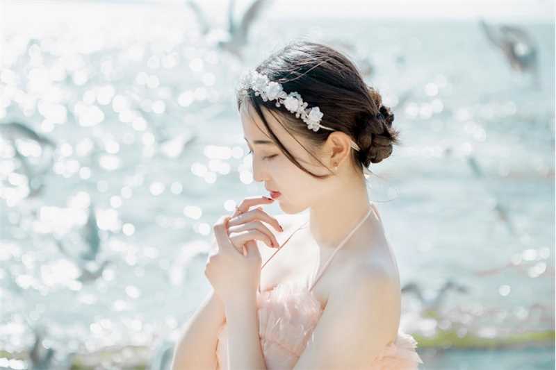 最新清纯干净的芭蕾舞少女清新脱俗照壁纸