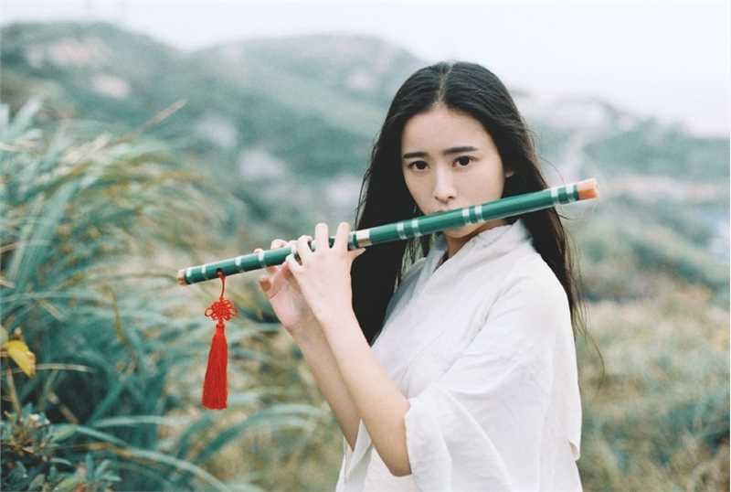 精选长发清纯气质女神古风白衣文艺图册