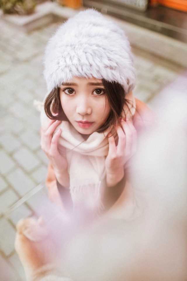 精选清纯电眼女神樱花树下的唯美图册