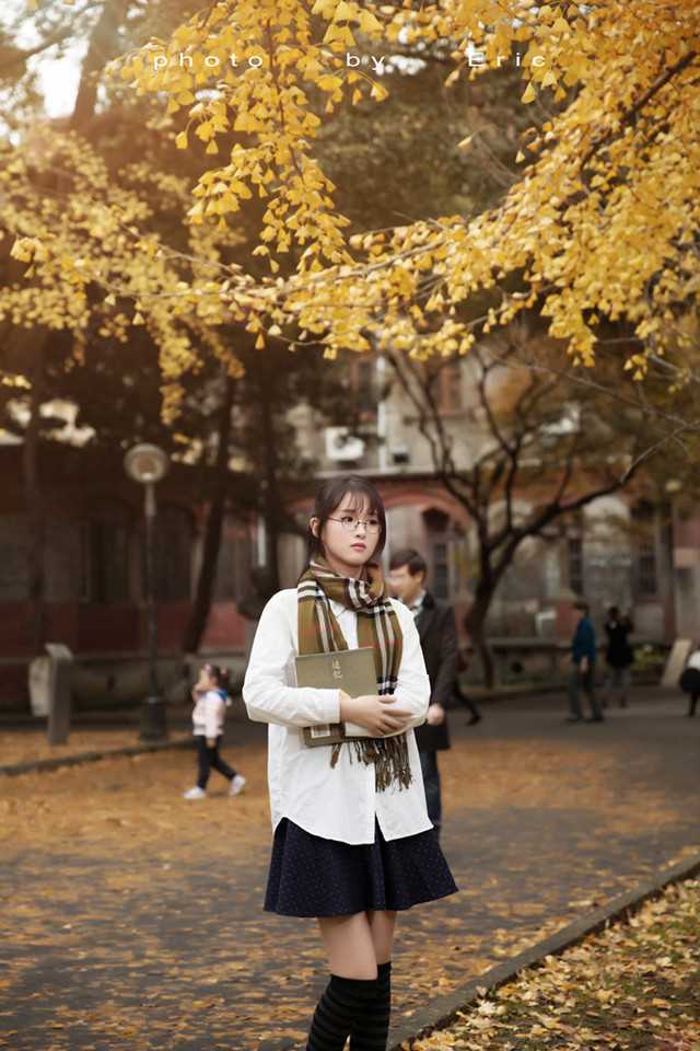 最新甜美迷人的文艺学妹校园清纯图集