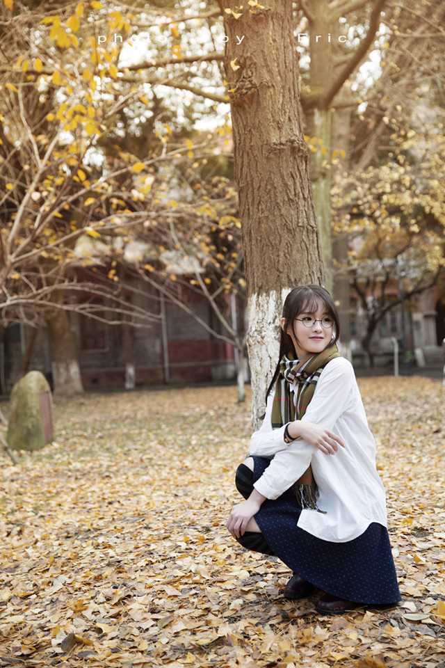 最新甜美迷人的文艺学妹校园清纯图集