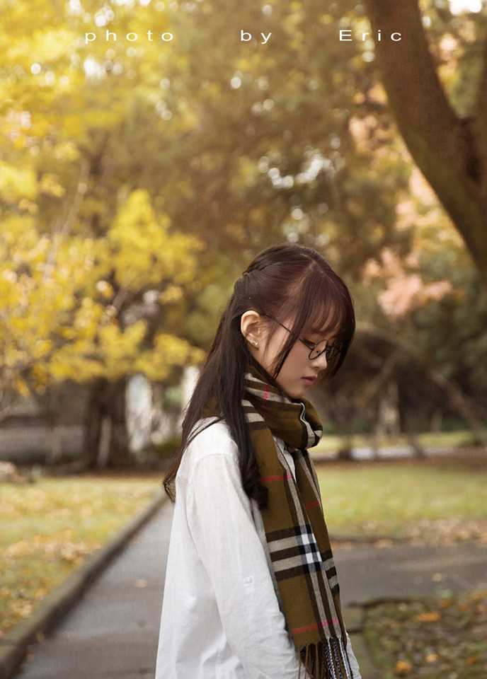 最新甜美迷人的文艺学妹校园清纯图集