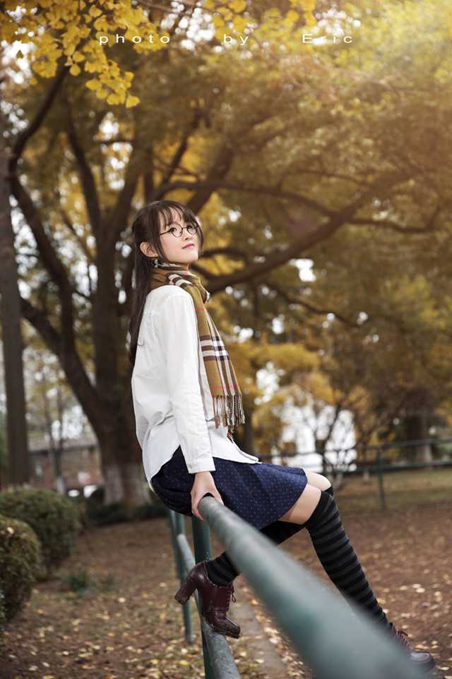 最新甜美迷人的文艺学妹校园清纯图集