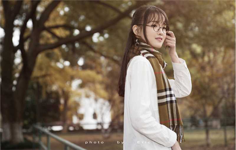 最新甜美迷人的文艺学妹校园清纯图集