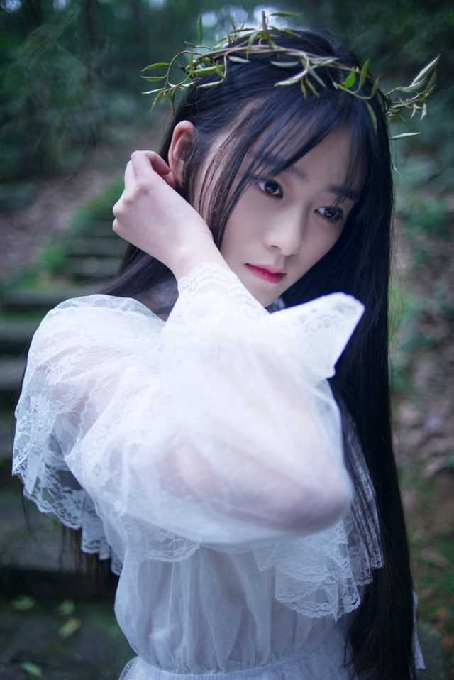 优质清纯蕾丝美女森系唯美外拍照相册