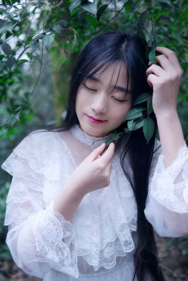 优质清纯蕾丝美女森系唯美外拍照相册