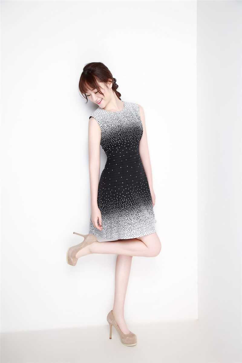 最全清纯玉女郭晓婷甜美气质时尚相册