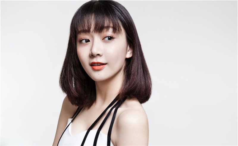 特别专辑性感吊带装潘之琳的清纯妩媚图片