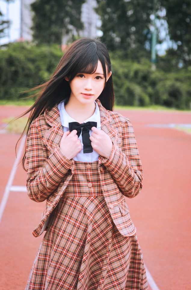 精选校园里清纯甜美的女学生欣赏图册