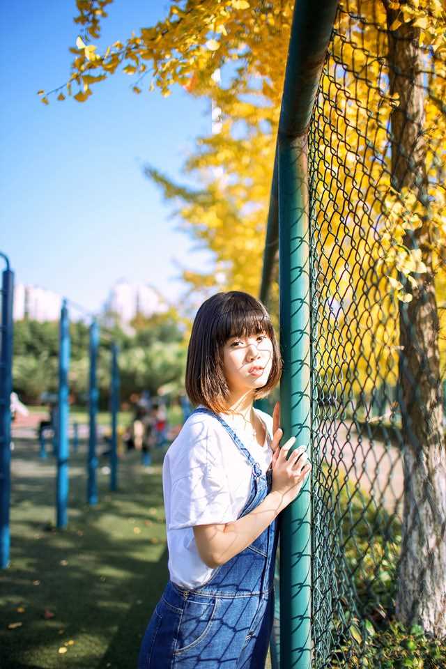 优质清纯萌妹子操场可爱迷人集相册