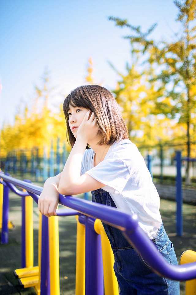 优质清纯萌妹子操场可爱迷人集相册