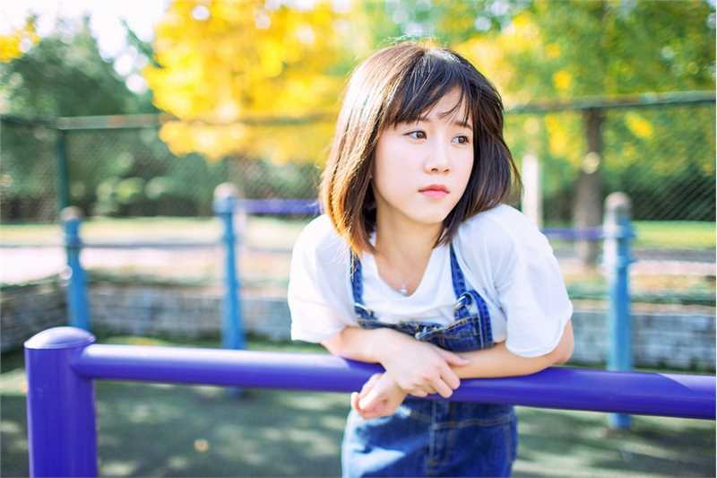 优质清纯萌妹子操场可爱迷人集相册