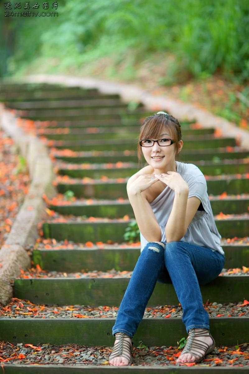 优质清纯美女校花夏日唯美大片相册