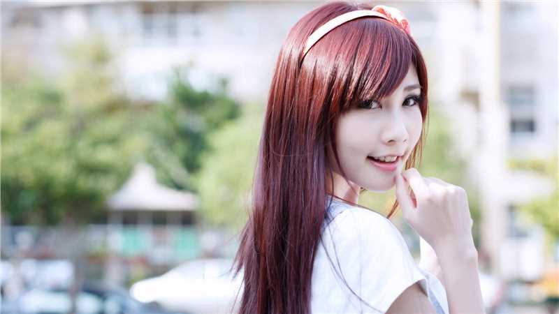 高清清纯可爱美女户外高清壁纸大图图集