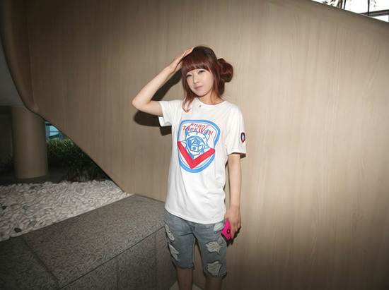 高清网络红人恩典户外清纯迷人外拍照图集