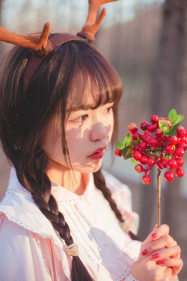 优质戴鹿角的清纯美女唯美相册