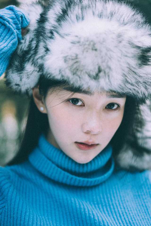 特别专辑雪地里的清纯美女唯美图片