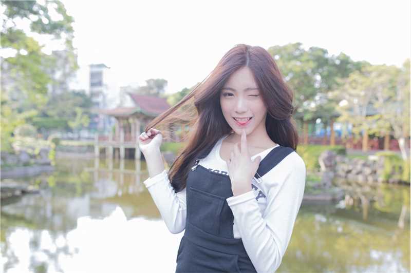 优质校花女神张楚珊清纯唯美外拍照图片