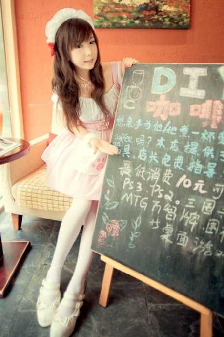 精选00后美女室内清纯迷人写照图册