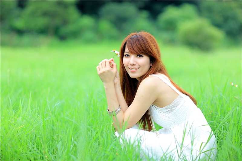 最新台湾清纯美女小静夏日唯美照壁纸