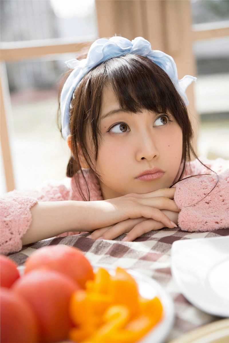 高清日本清纯美女松井玲奈白色短裙迷人图集