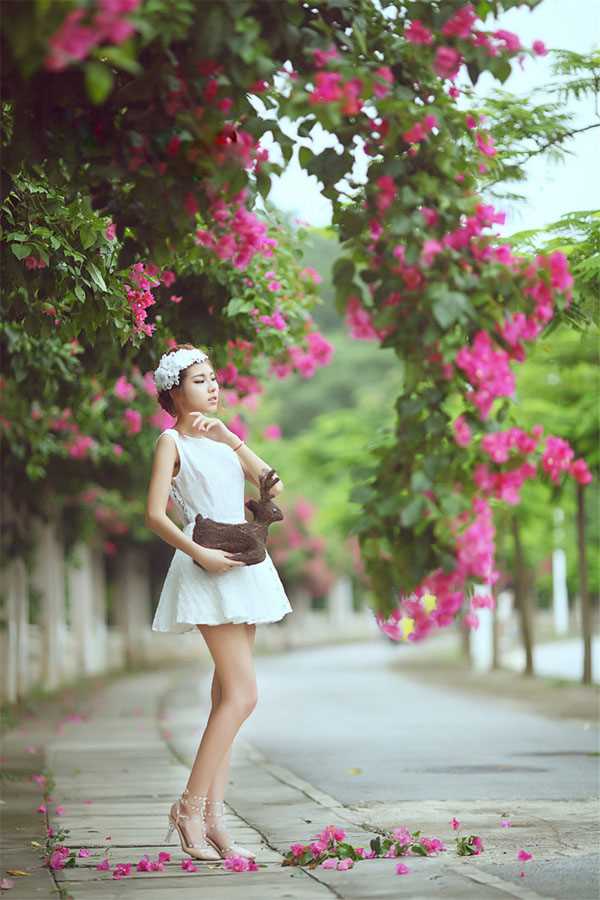 最全迷人唯美清纯美女街拍壁纸