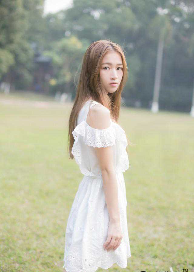 高清清纯美女原野户外唯美图集