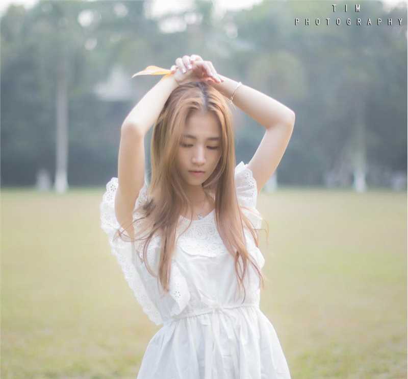 高清清纯美女原野户外唯美图集