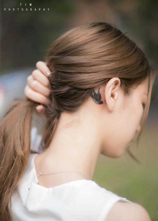 高清清纯美女原野户外唯美图集